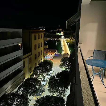 Apartment Modern Town