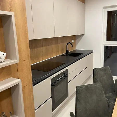 Modern Town Apartment *